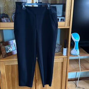 Athleta NWOT Stretch Pants Zip Pockets Front